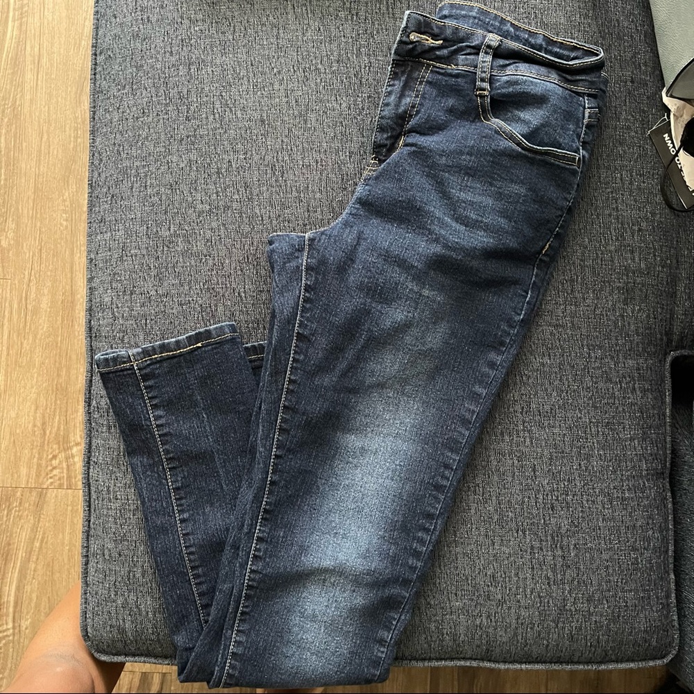 Dark blue denim skinny jeans